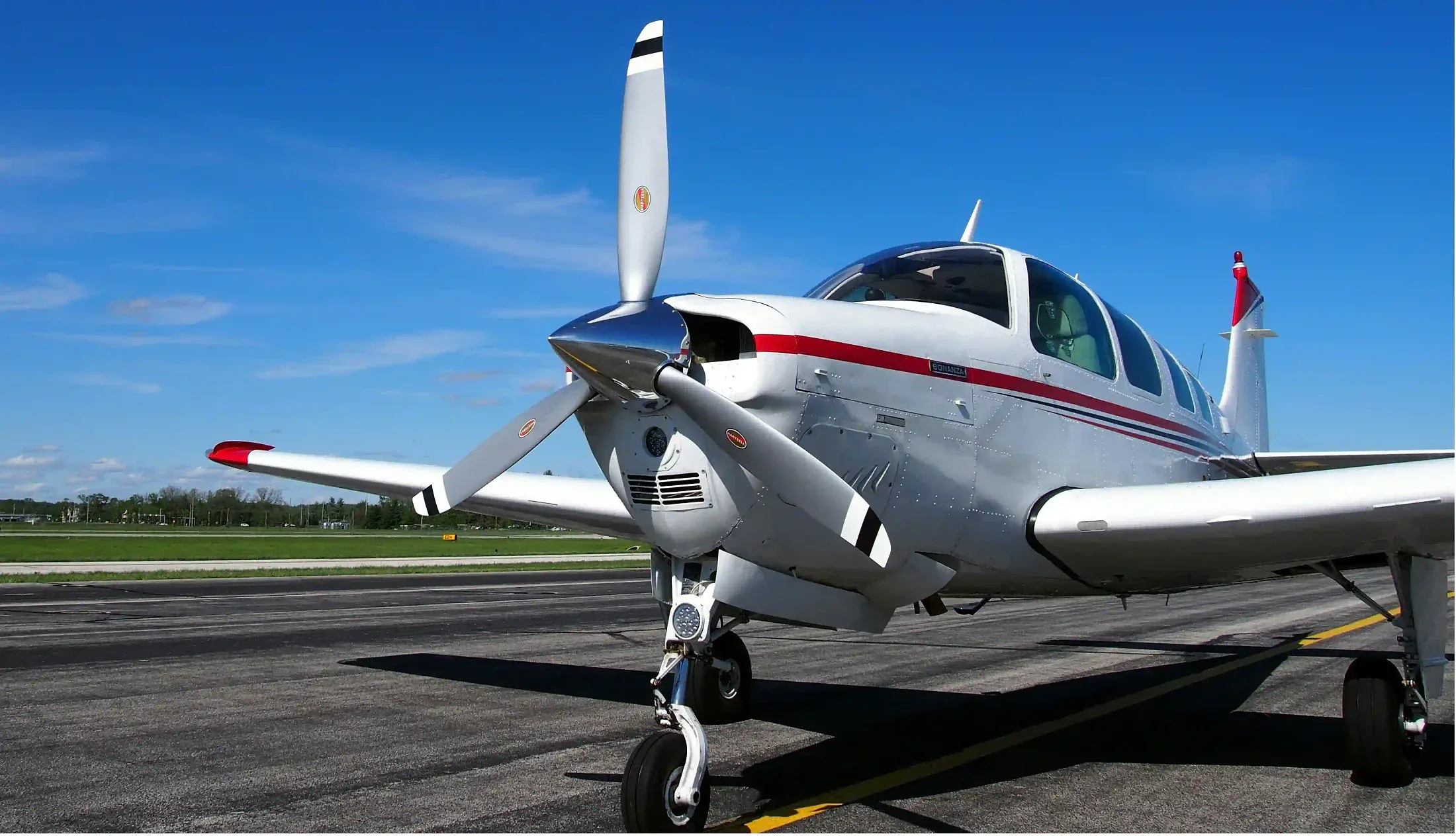 Mobile aircraft detailing at Allen County Airport (K88) in Iola, Kansas