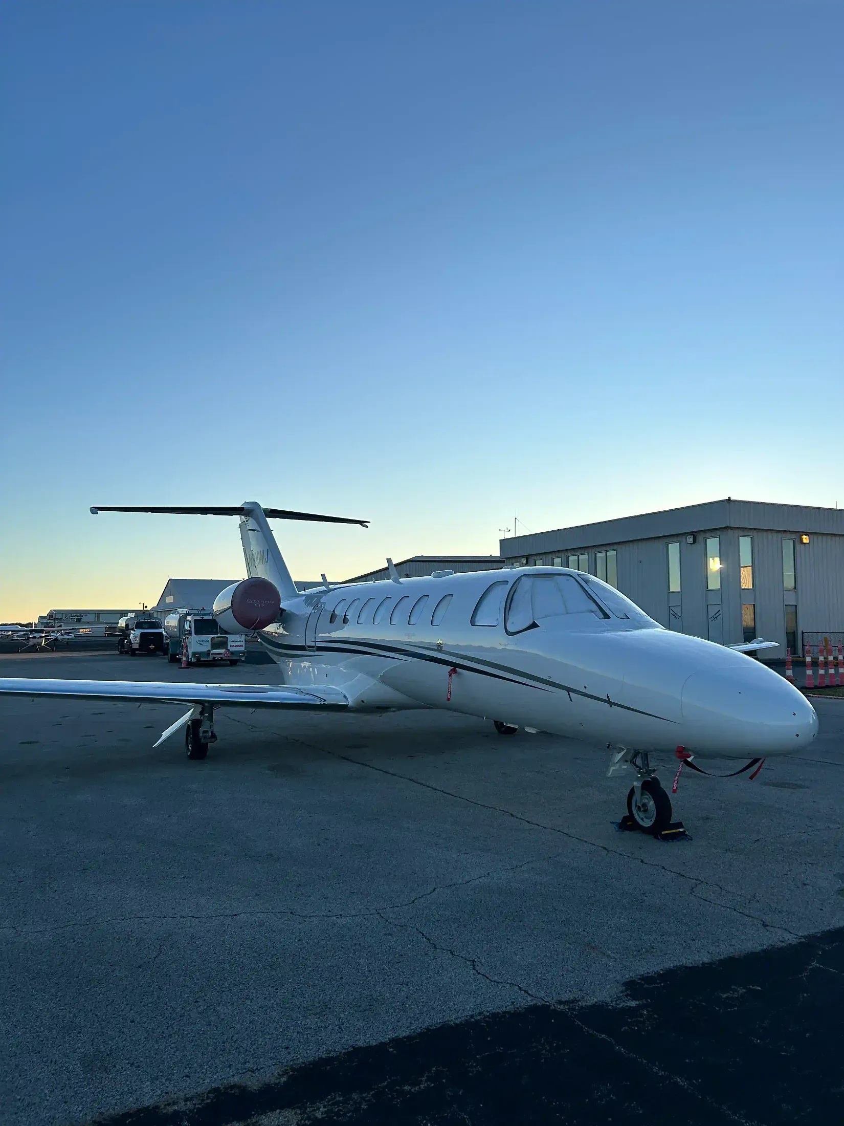 Mobile aircraft detailing at Miami Municipal (MIO) in Miami, Oklahoma