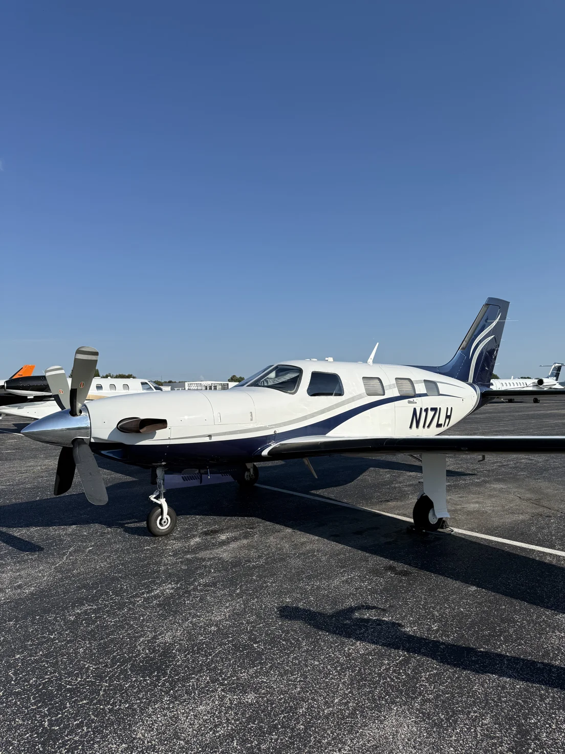 Piper Meridian turboprop — pneumatic boots along the wing leading edges